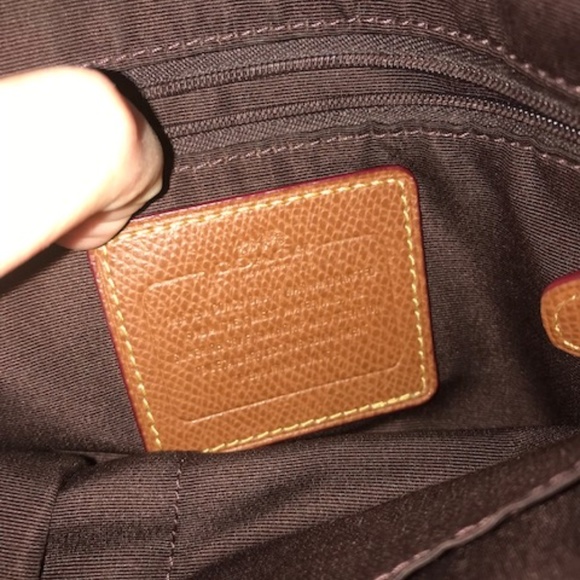 coach crossbody - Picture 2 of 2